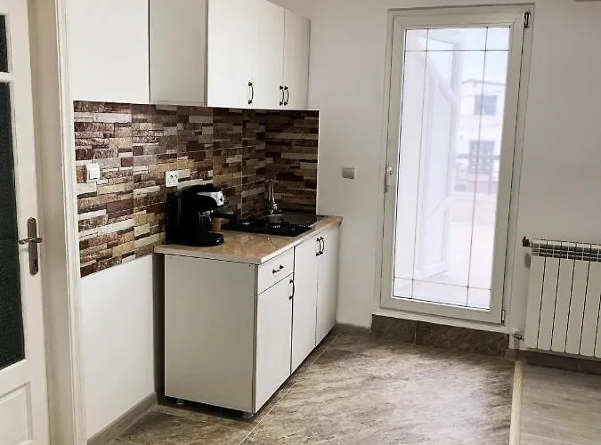 Bogdan 招待所 阿吉贾乡